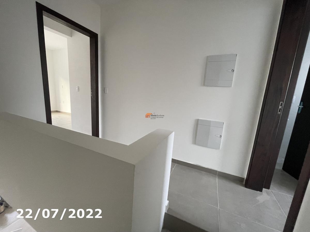 Casa à venda com 2 quartos, 92m² - Foto 9