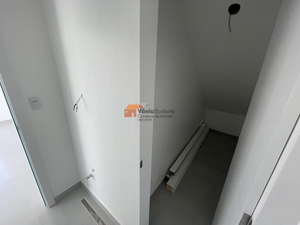 Casa à venda com 3 quartos, 135m² - Foto 14