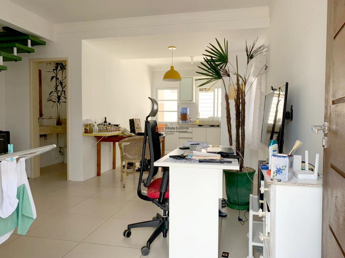 Casa à venda com 2 quartos, 92m² - Foto 24