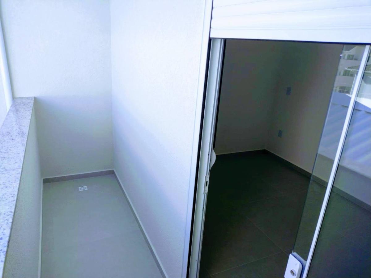 Apartamento à venda com 3 quartos, 122m² - Foto 11