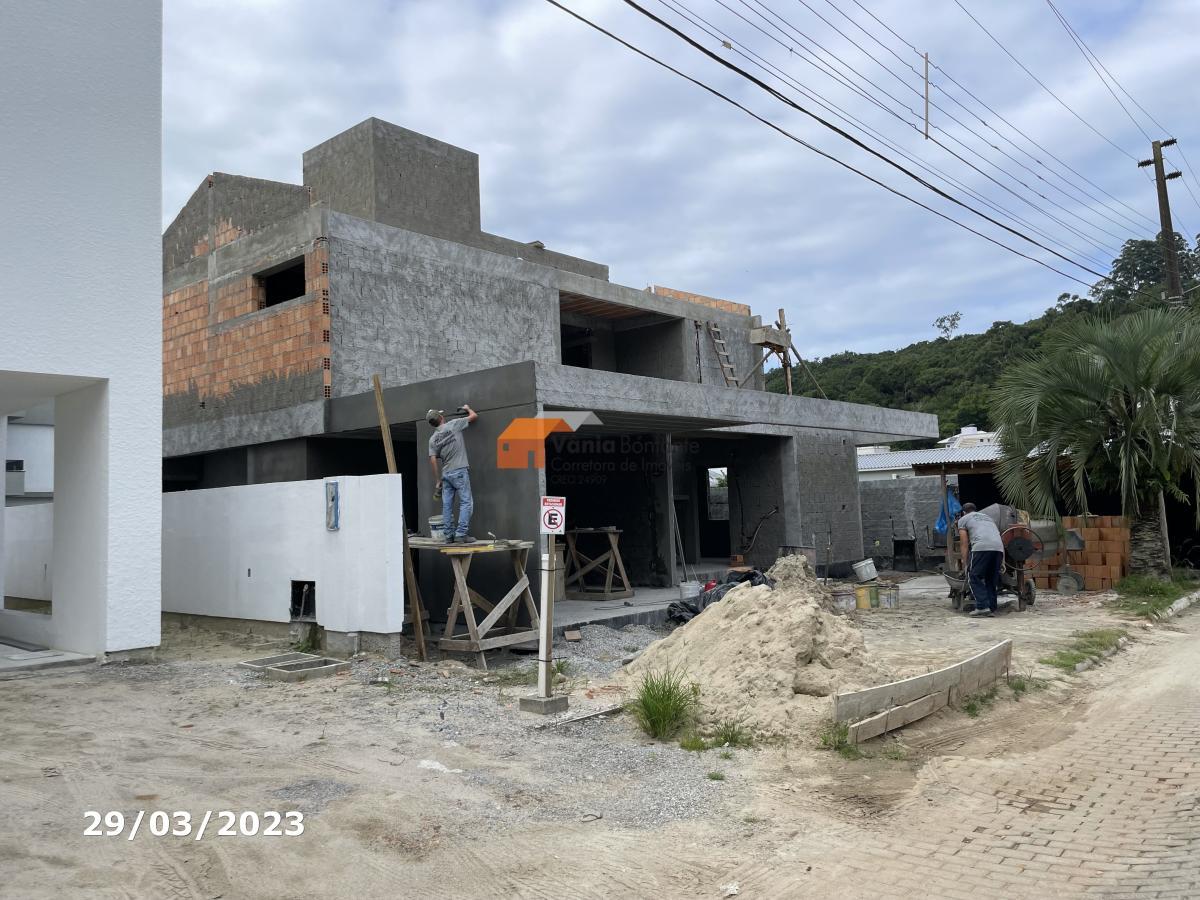 Casa à venda com 4 quartos, 450m² - Foto 28