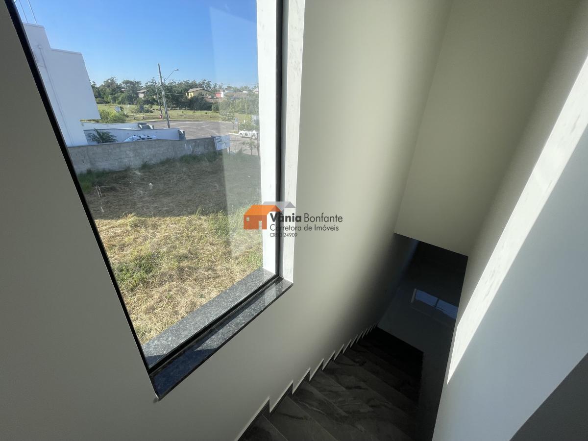 Casa à venda com 3 quartos, 225m² - Foto 20