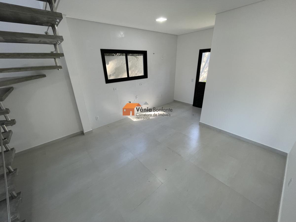 Casa à venda com 2 quartos, 84m² - Foto 17