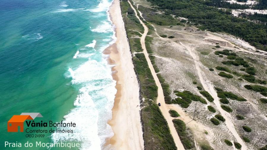 Terreno à venda com 2 quartos, 1800m² - Foto 30