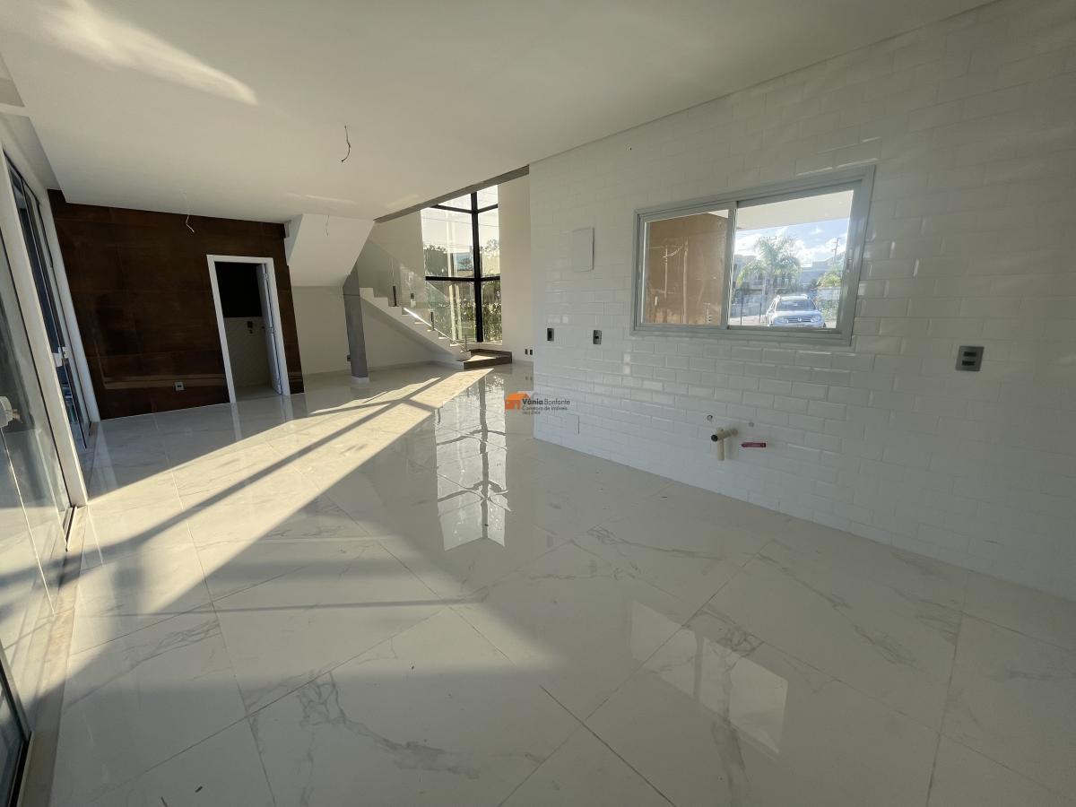 Casa à venda com 3 quartos, 212m² - Foto 14