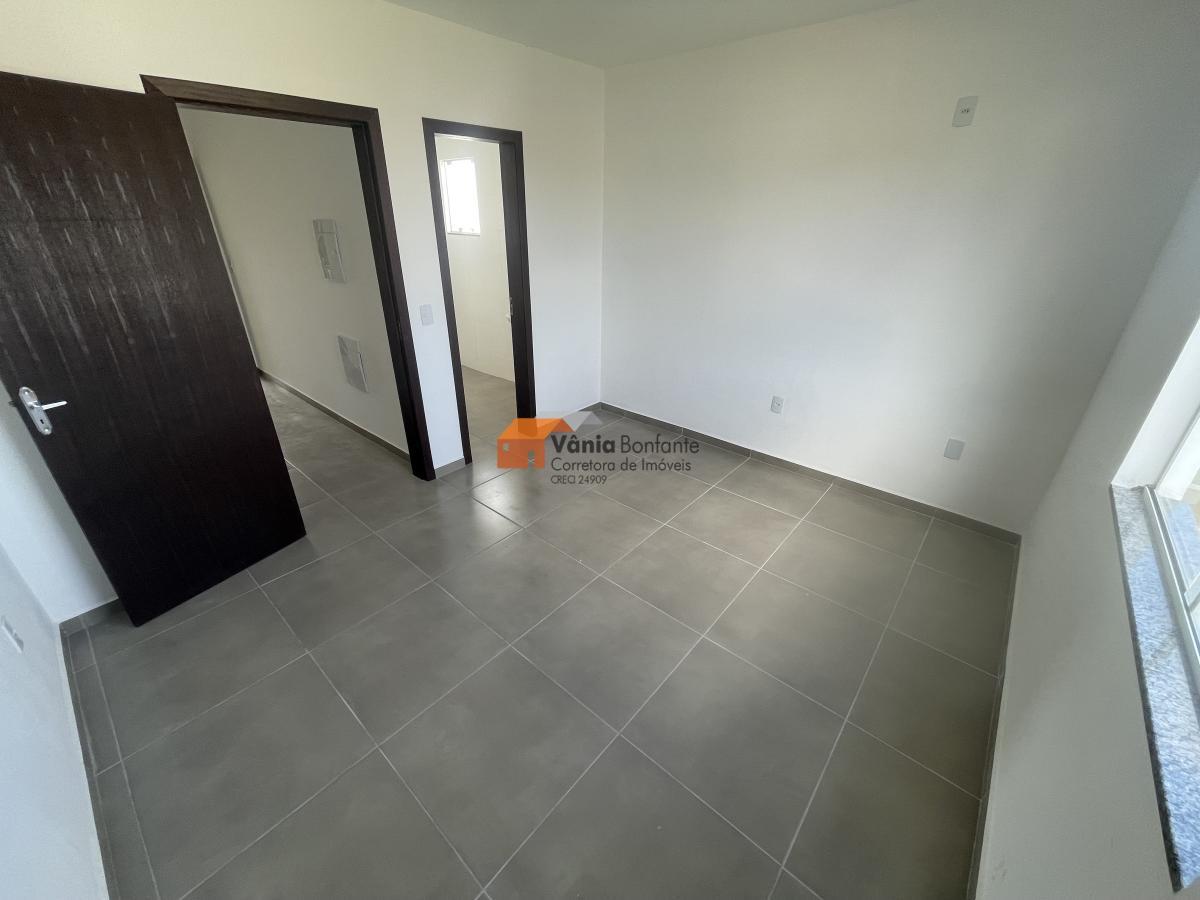 Casa à venda com 3 quartos, 111m² - Foto 13