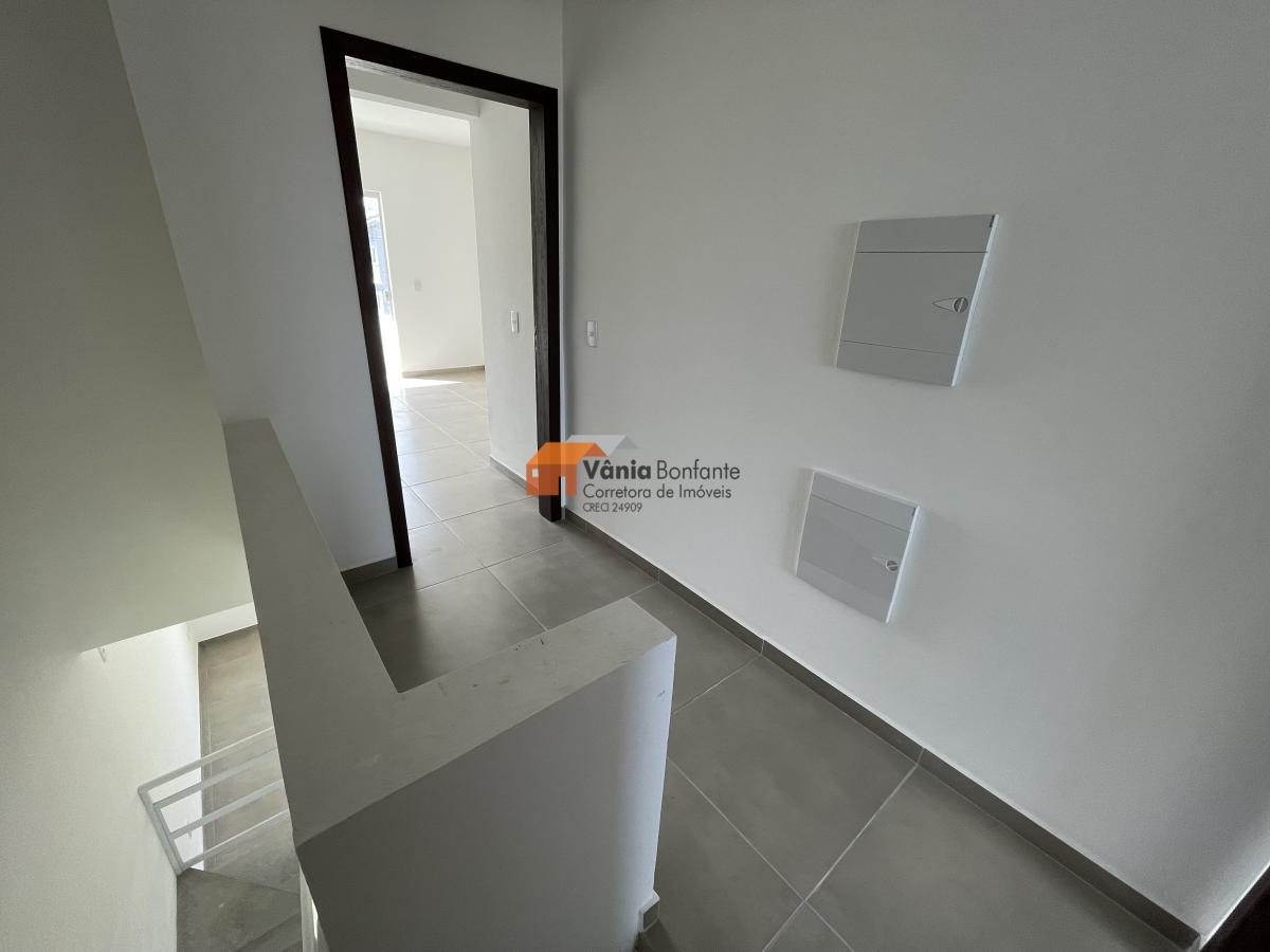 Casa à venda com 2 quartos, 92m² - Foto 12