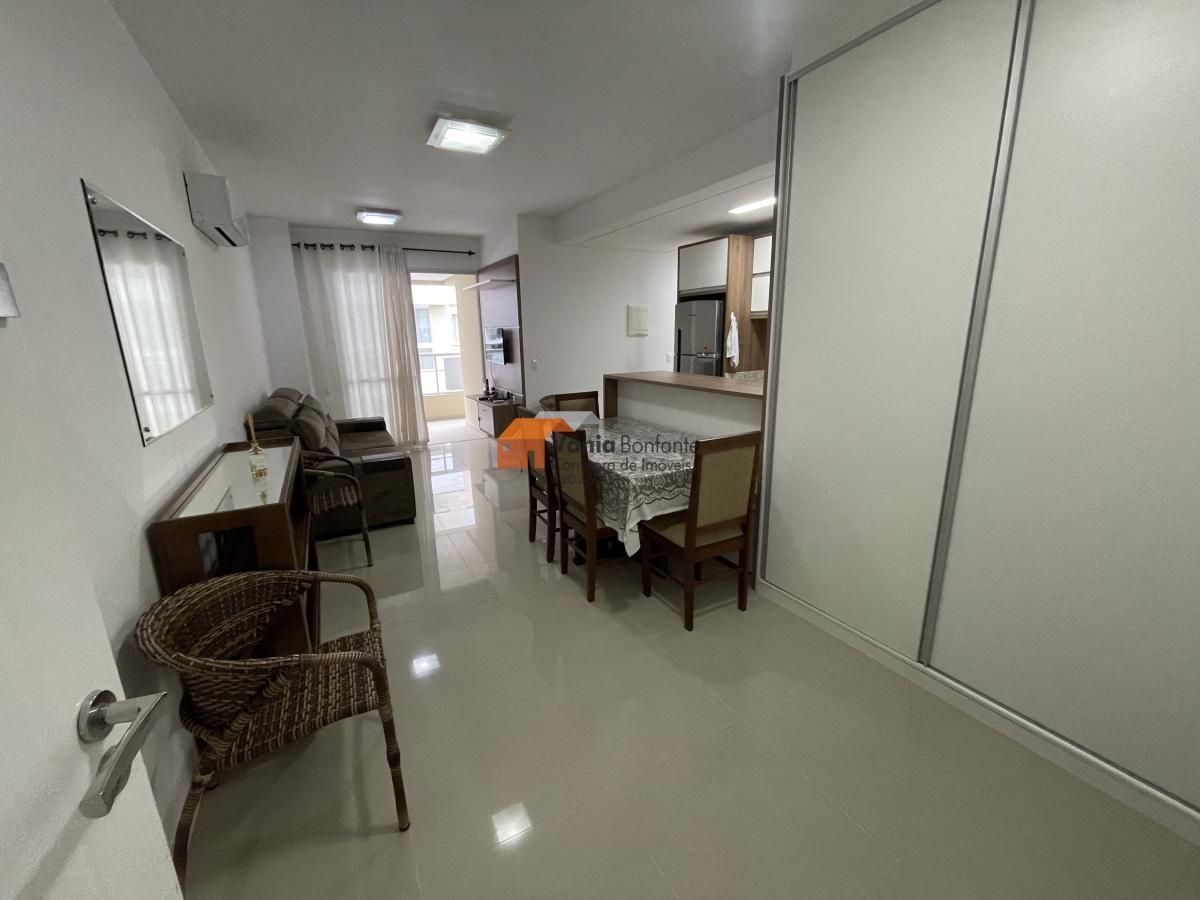 Apartamento à venda com 2 quartos, 72m² - Foto 5