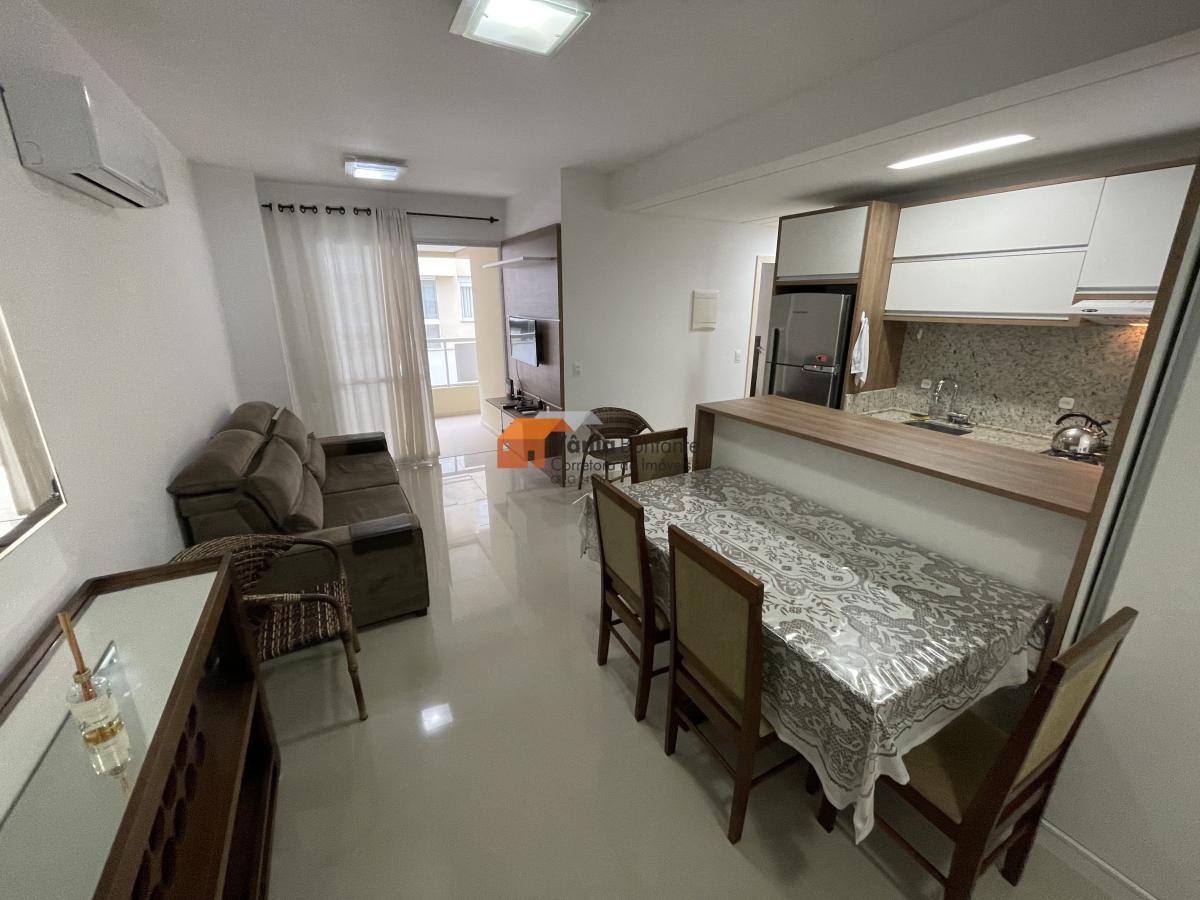 Apartamento à venda com 2 quartos, 72m² - Foto 6