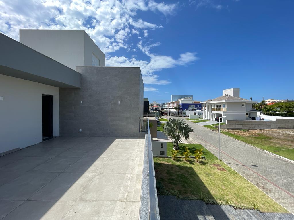 Casa à venda com 4 quartos, 327m² - Foto 37