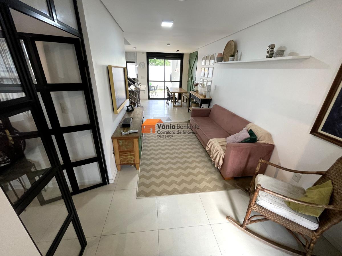 Casa à venda com 3 quartos, 240m² - Foto 8