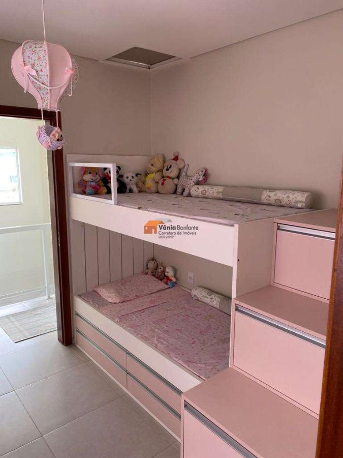 Casa à venda com 2 quartos, 150m² - Foto 25