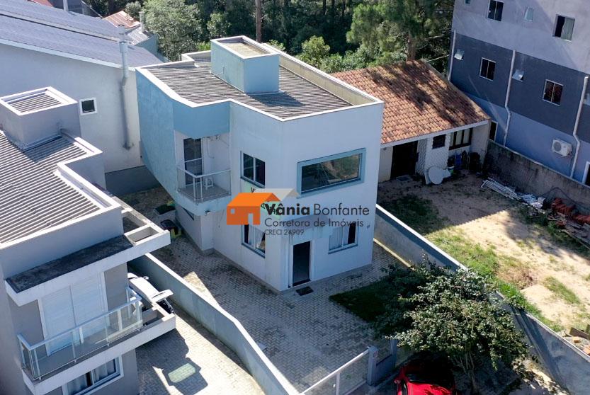 Casa à venda com 2 quartos, 150m² - Foto 1