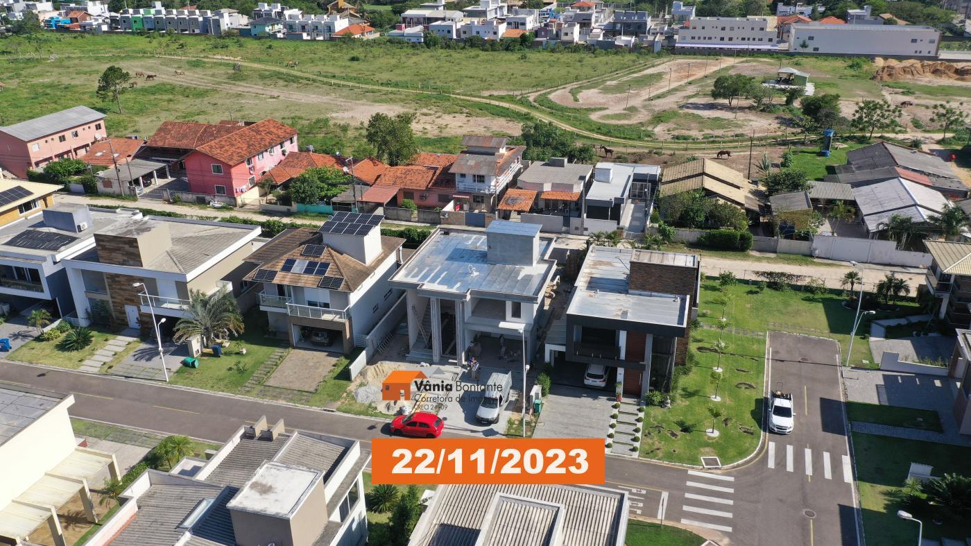 Casa à venda com 4 quartos, 200m² - Foto 25