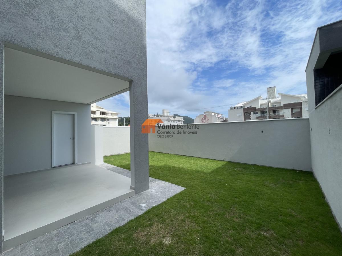 Casa à venda com 3 quartos, 205m² - Foto 11