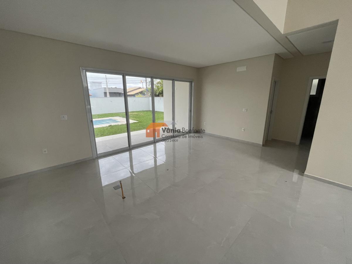 Casa à venda com 4 quartos, 200m² - Foto 6