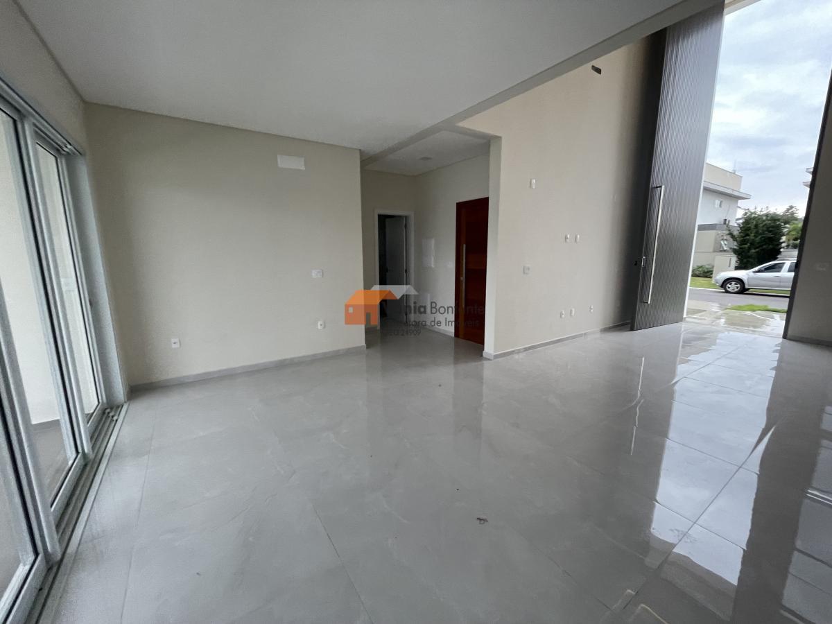 Casa à venda com 4 quartos, 200m² - Foto 13