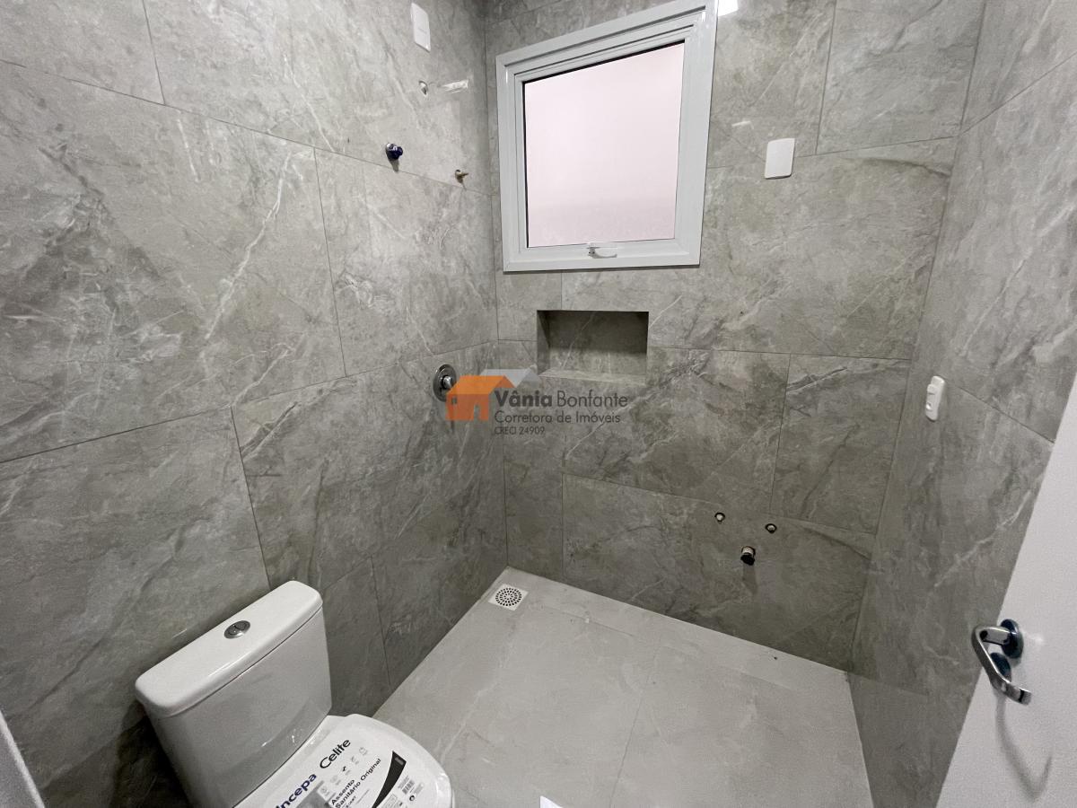 Casa à venda com 4 quartos, 200m² - Foto 14