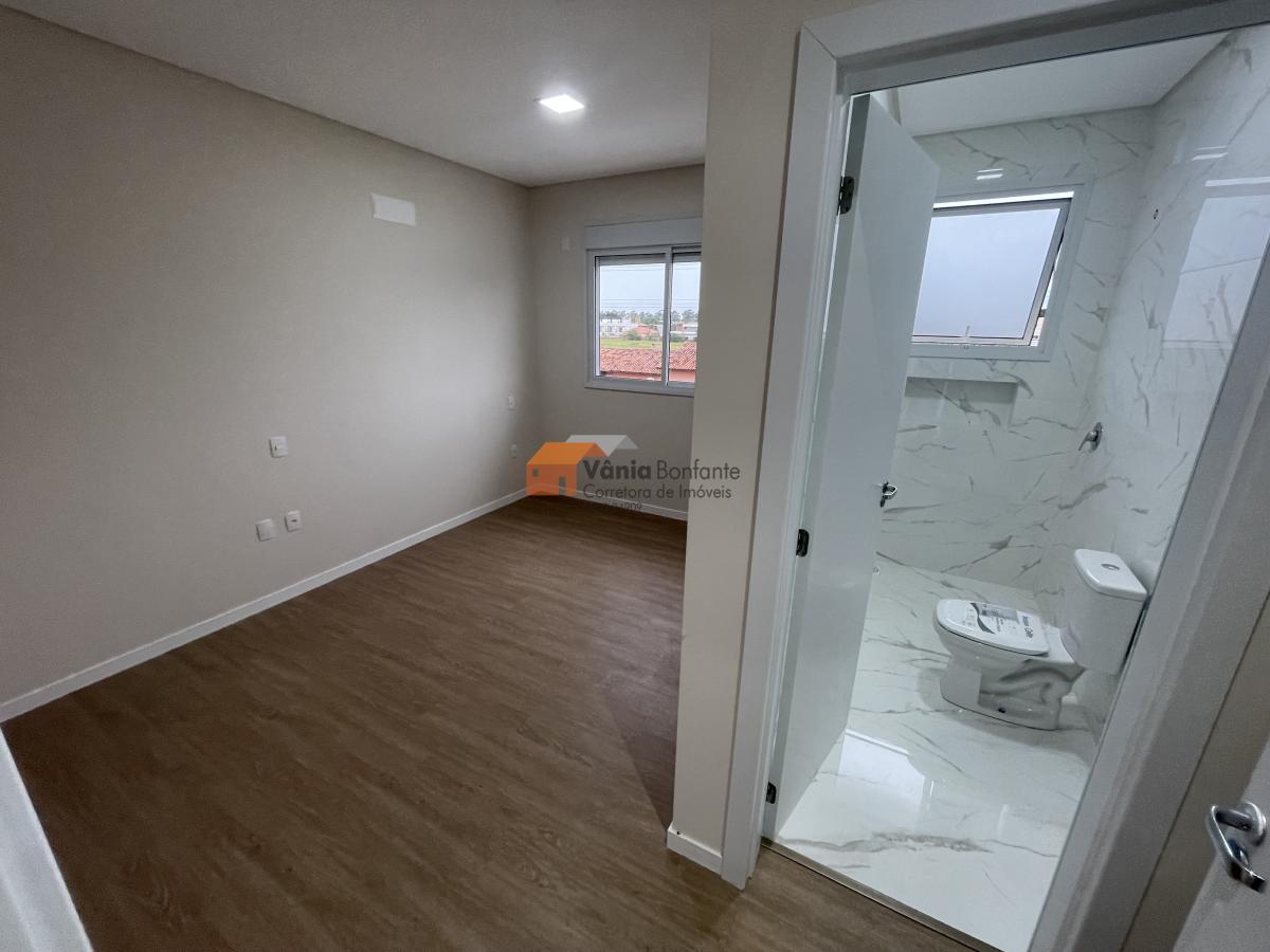 Casa à venda com 4 quartos, 200m² - Foto 18