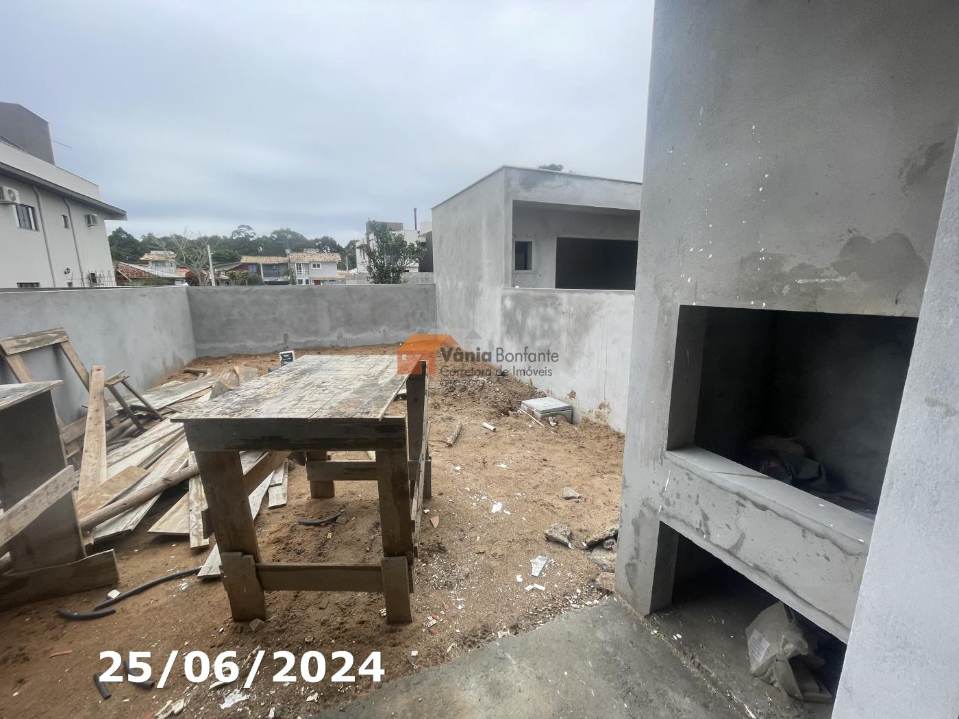 Casa à venda com 3 quartos, 182m² - Foto 25