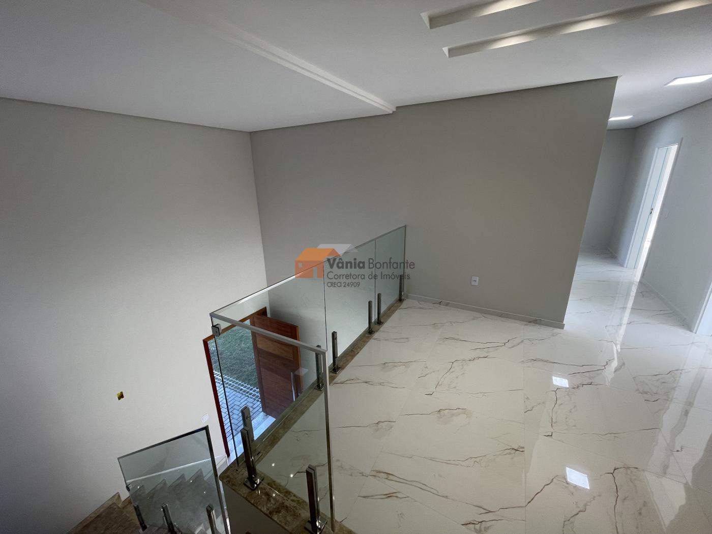 Casa à venda com 4 quartos, 242m² - Foto 15