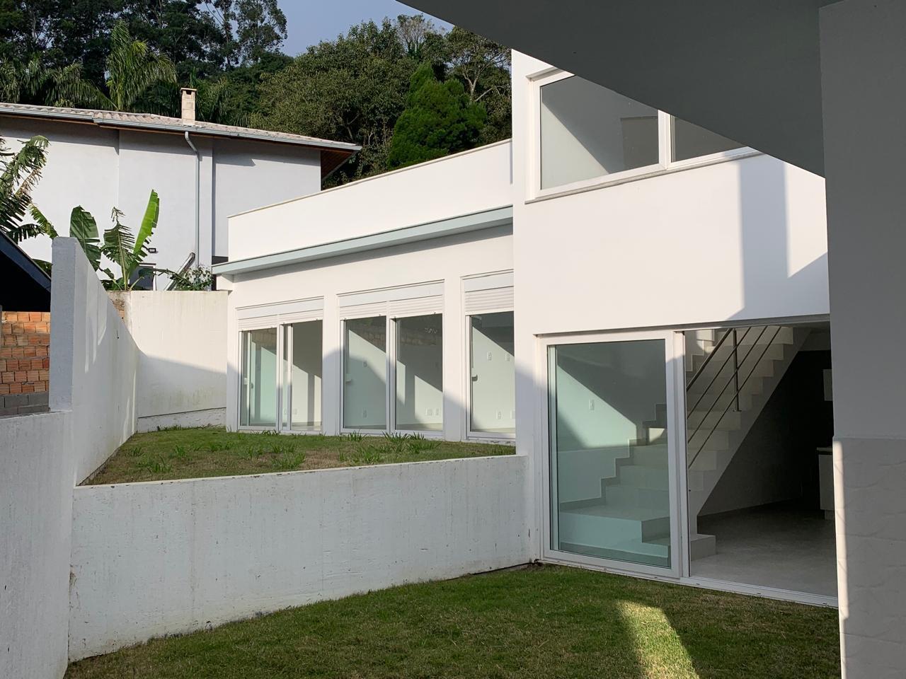 Casa à venda com 3 quartos, 420m² - Foto 9