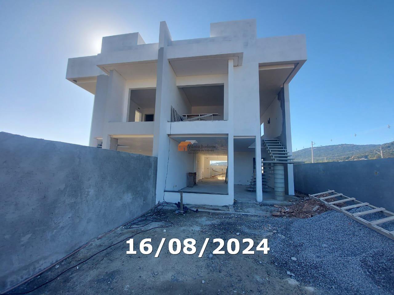 Casa à venda com 4 quartos, 225m² - Foto 33