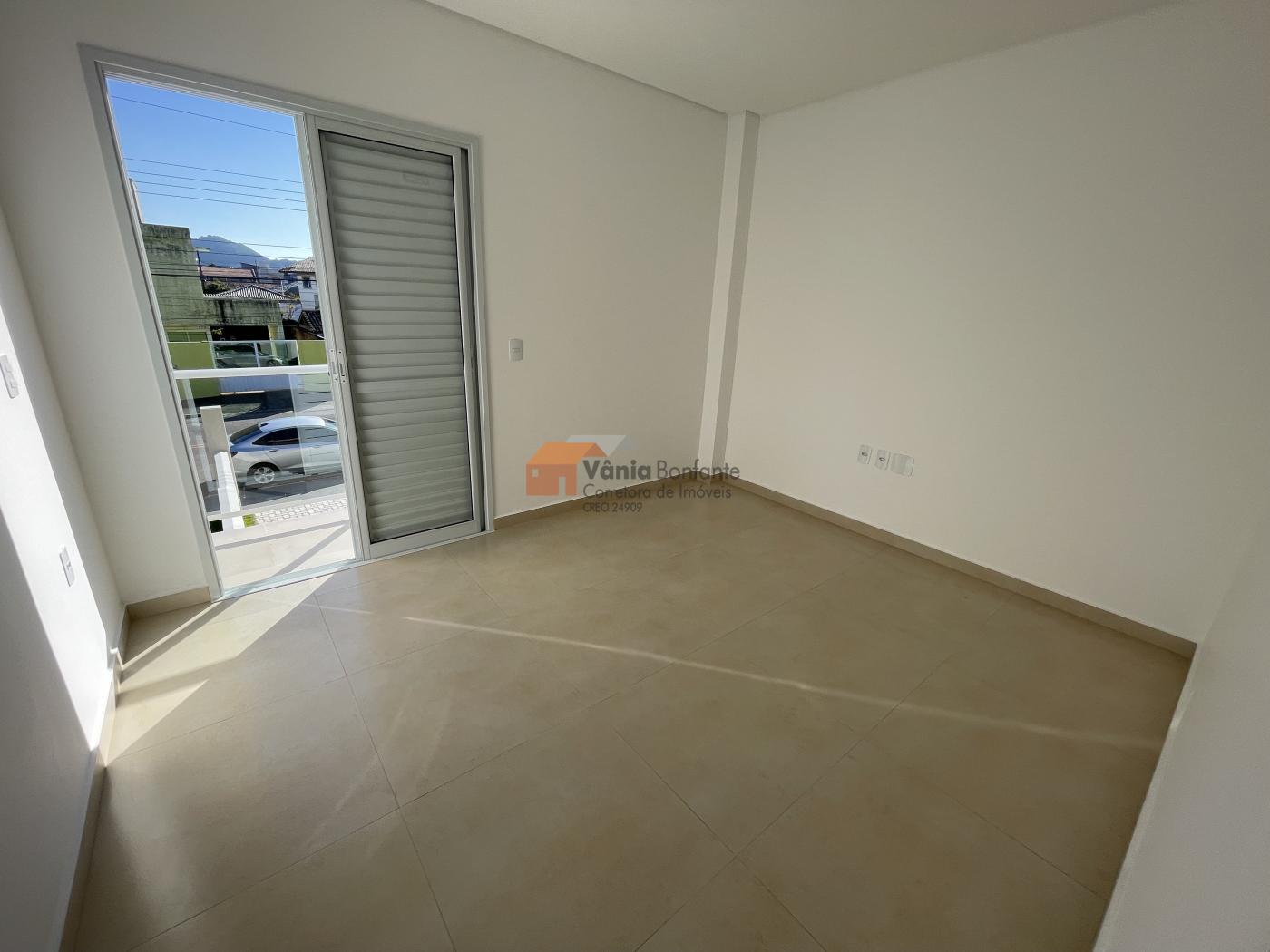 Casa à venda com 2 quartos, 84m² - Foto 17