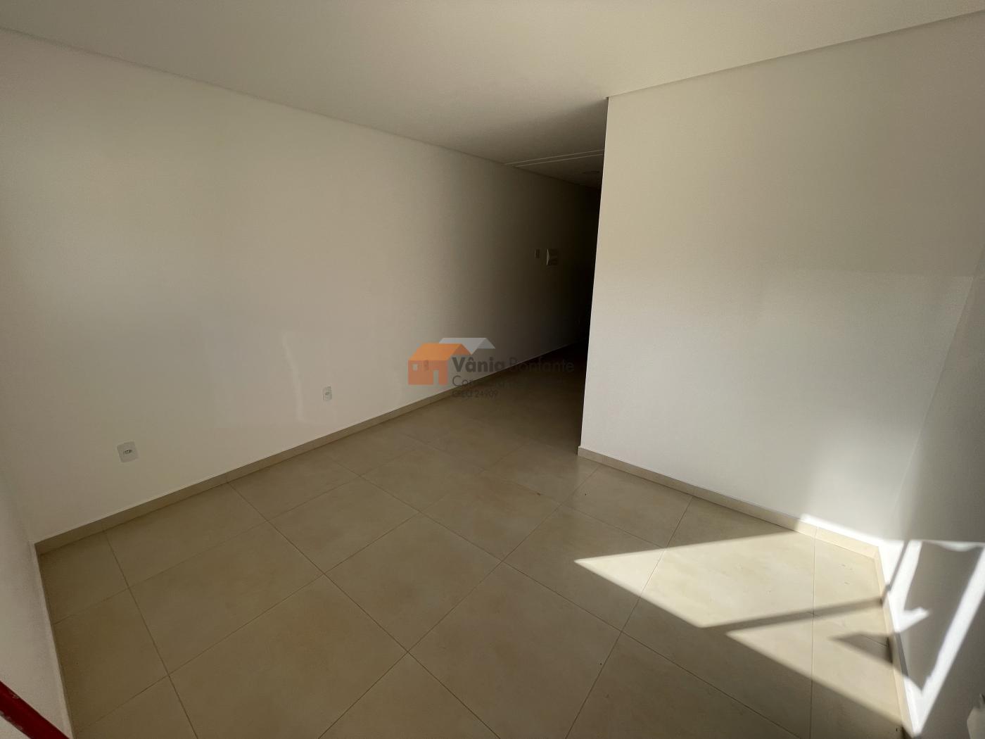 Casa à venda com 2 quartos, 84m² - Foto 9