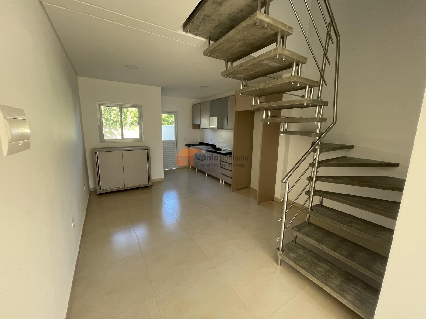 Casa à venda com 2 quartos, 84m² - Foto 11