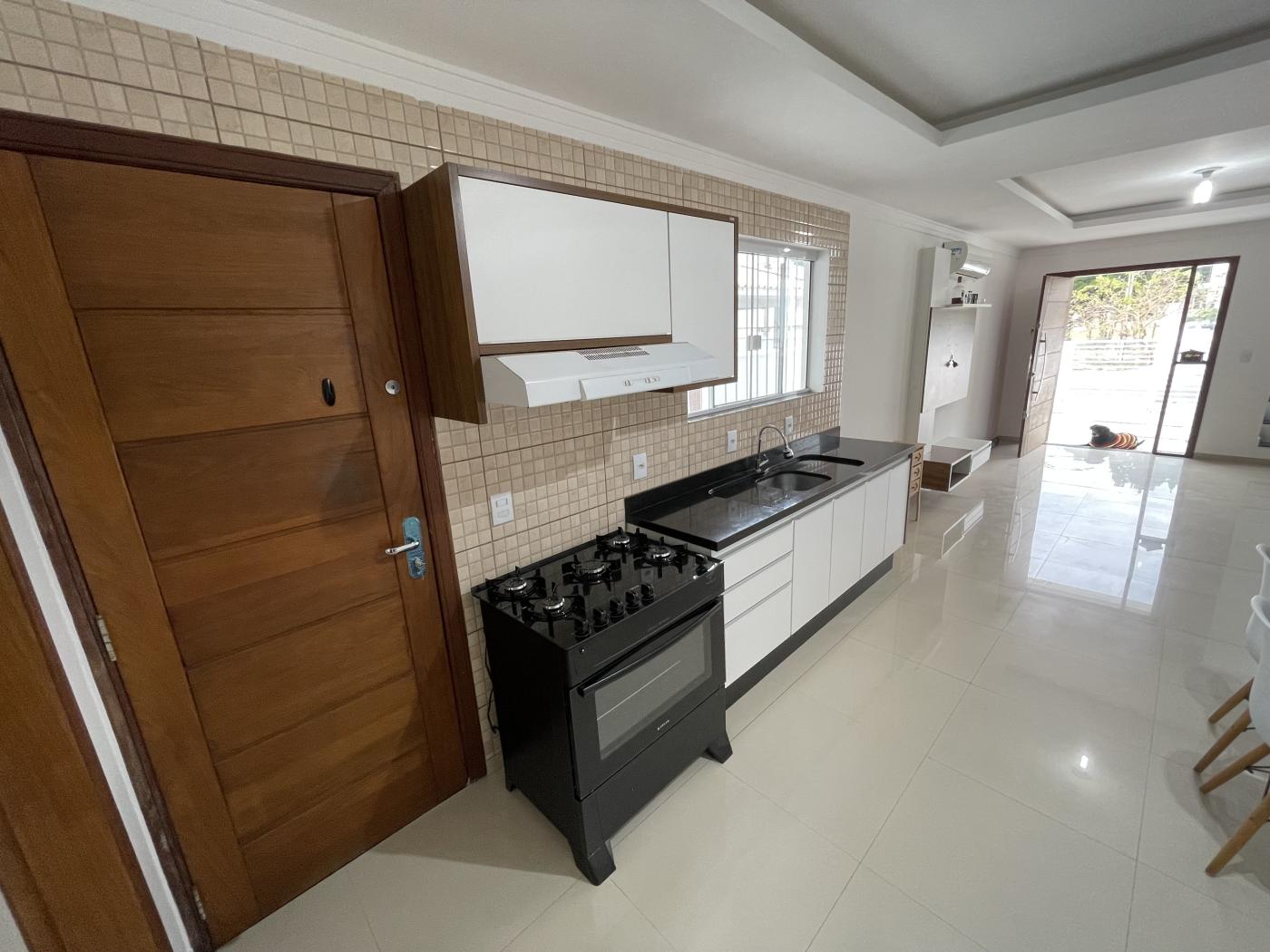 Casa à venda com 3 quartos, 115m² - Foto 14