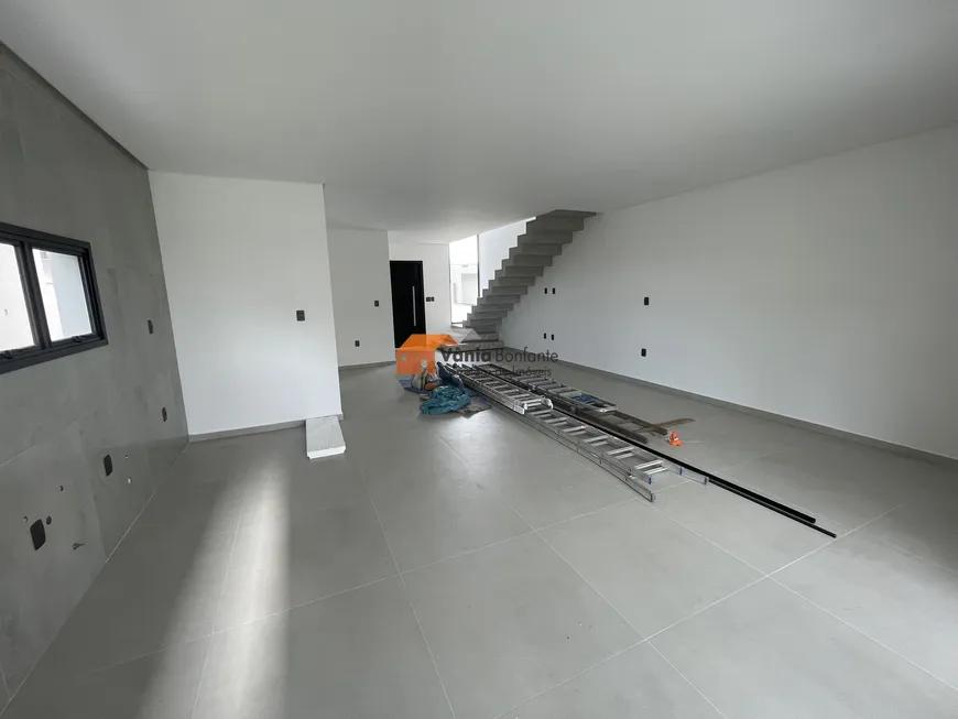 Casa à venda com 3 quartos, 205m² - Foto 18