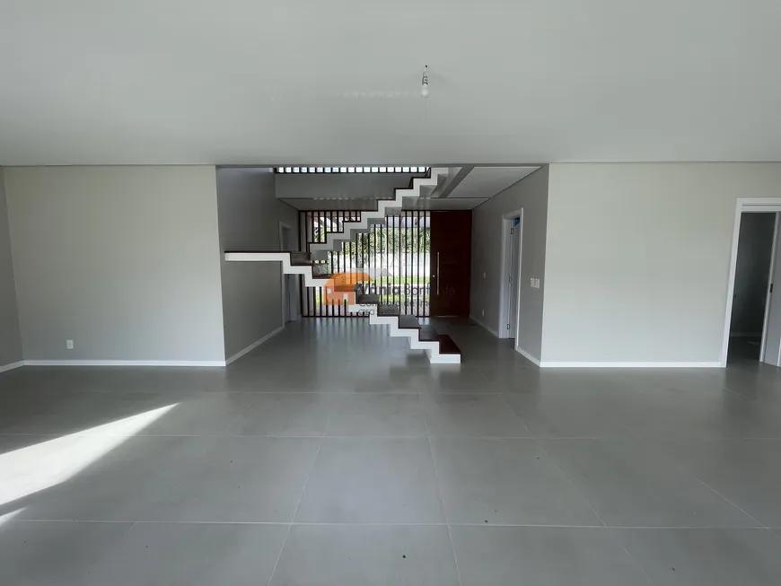 Casa à venda com 4 quartos, 450m² - Foto 14