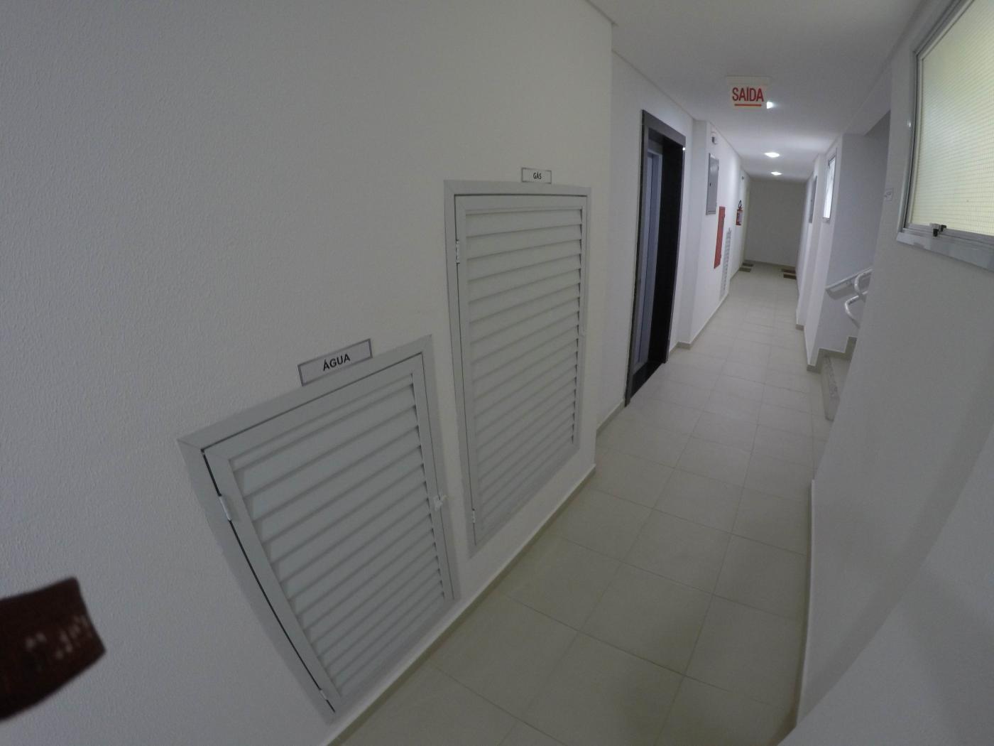 Apartamento à venda com 2 quartos, 72m² - Foto 32