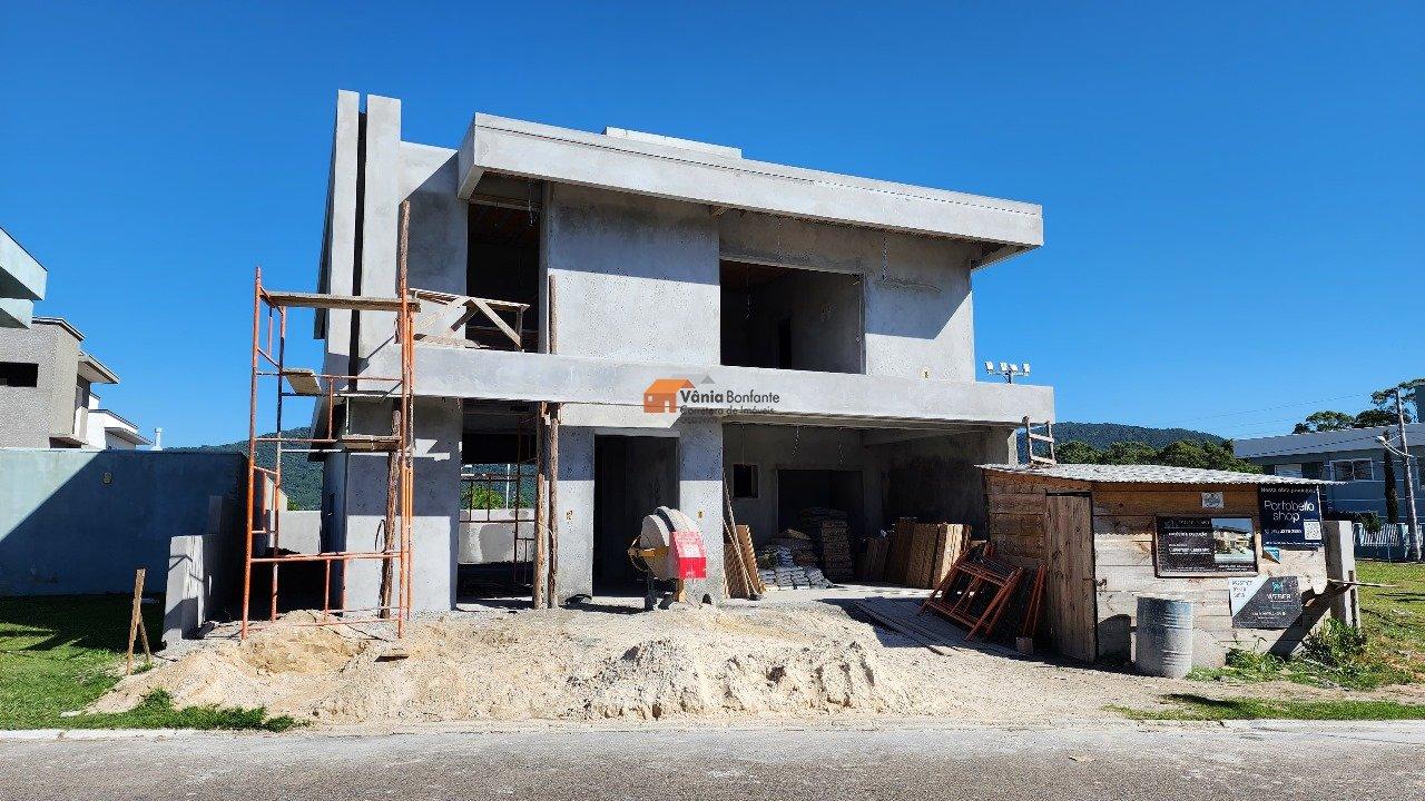 Casa à venda com 4 quartos, 262m² - Foto 18