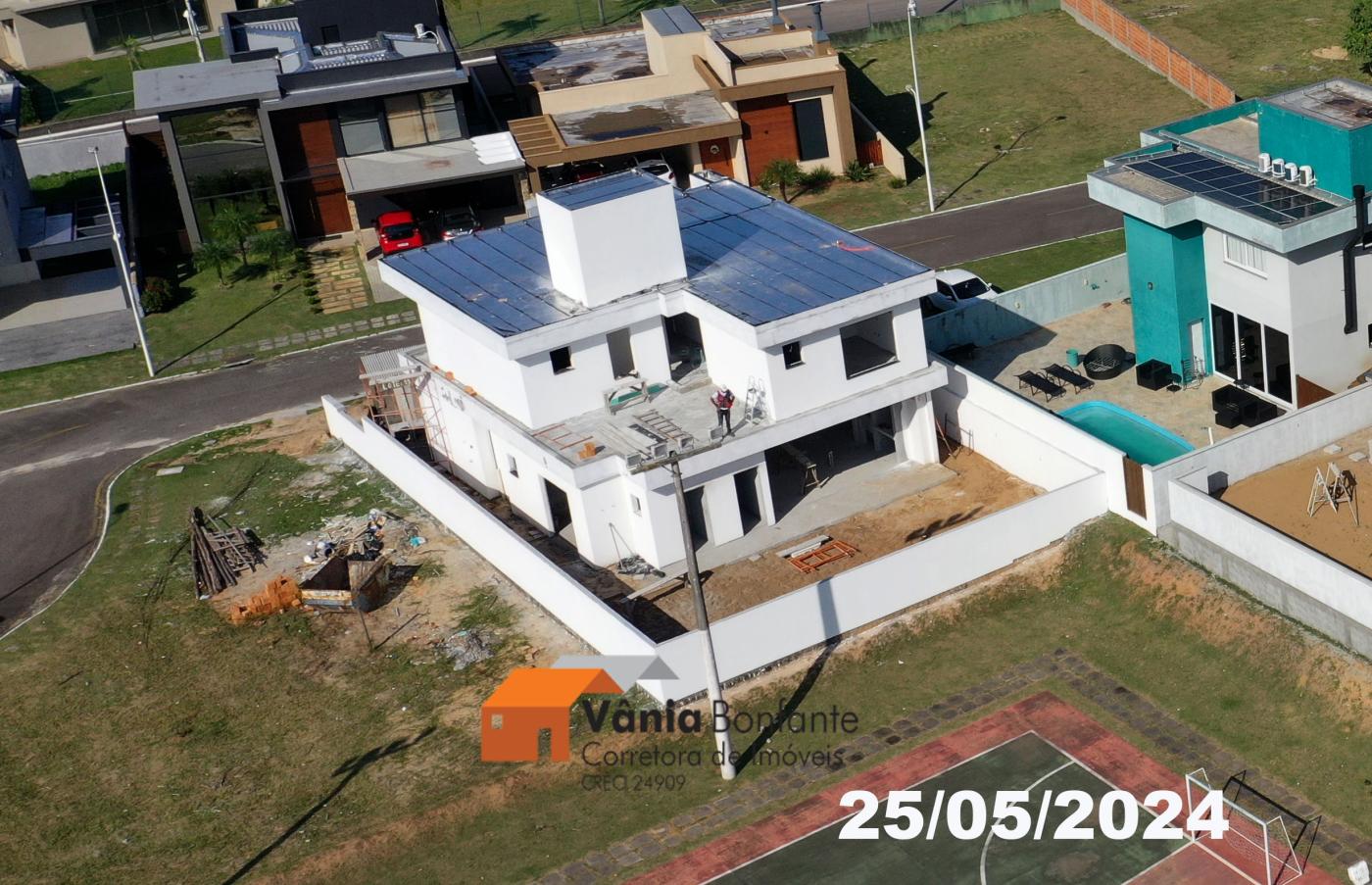 Casa à venda com 4 quartos, 262m² - Foto 7