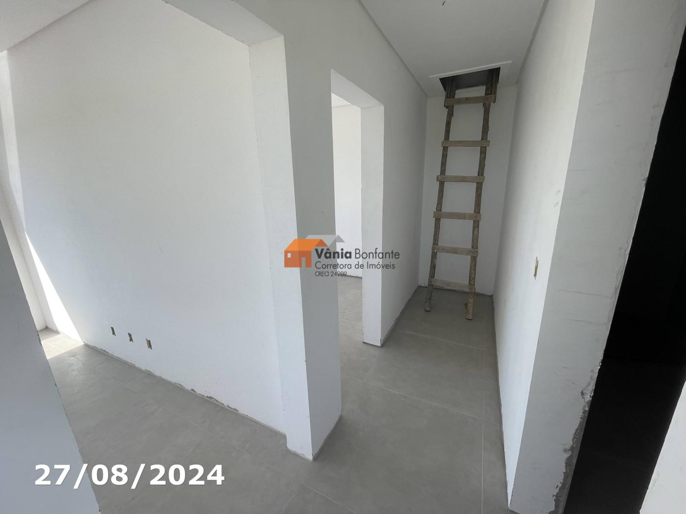 Casa à venda com 4 quartos, 225m² - Foto 20