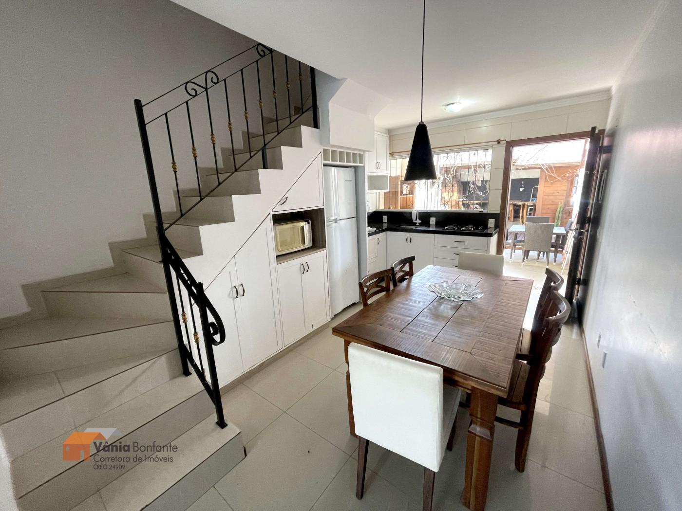 Casa à venda com 3 quartos, 92m² - Foto 11